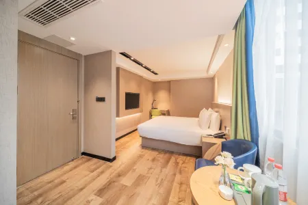 Ibis Styles Hotel (Fuzhou Wuyi Square)