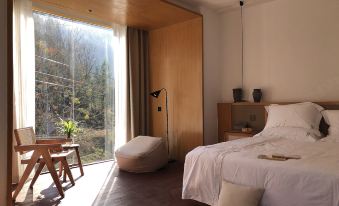 Wild gas sink mountain home stay