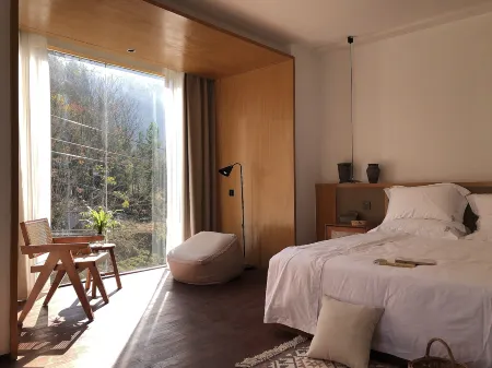 Wild gas sink mountain home stay Отели рядом с достопримечательностью «Lu Yuan Ping»