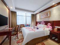 维也纳3好酒店(深圳观澜章阁店) - 浪漫高级大床房