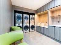 James Joyce Coffetel (Beijing Guomao) Hotels near Beijing TV Center