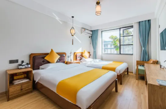 Floral Artisan Lodge(Leifeng Pagoda,West Lake,Hangzhou) โรงแรมใกล้วัดจิงซิ