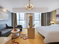 Vienna International Hotel (Yancheng Dafeng High tech Zone Branch) Hotels near Dafenggang Zoo