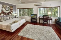 Alamanda Palm Cove by Lancemore Hotels in Trinity Beach