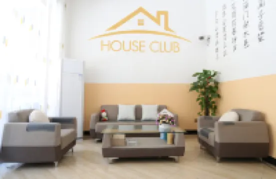 Beihai Qichi Homestay (Yintan Branch)