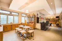 Shan Hai Guan Xianting Calligraphy Hotel（Ancient City Scenic Area)