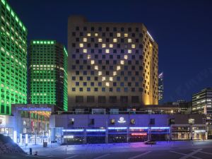 Doubletree by Hilton Montreal