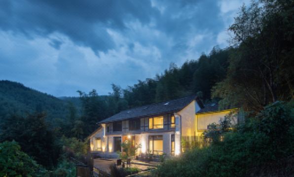 Ketangjian Mogan Mountain Hotel Spring Theme Hotel