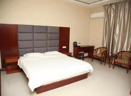 Huaxiang Business Hotel, Luxian County