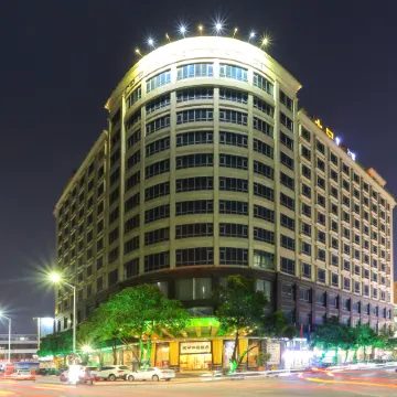 CP Peninsula Hotel Отели рядом с достопримечательностью «Железнодорожная станция Чанпин»