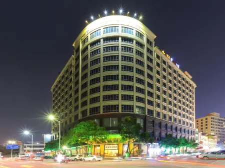 CP Peninsula Hotel