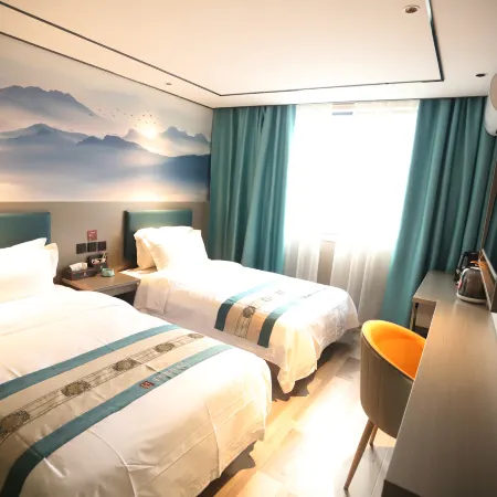 Home Inn Huaxuan Collection Hotel (Xiangcheng Tongji Avenue East Passenger Transport Station)