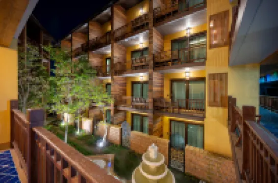 塔佩門飯店 瓦洛洛市場附近的飯店