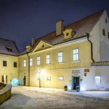 Monastery Hotel Отели рядом с Аэропорт Вацлав Гавел