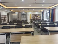 天德湖温泉民宿 和平酒店