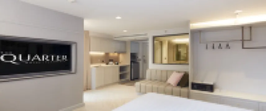 UHG四分之一隆齊飯店