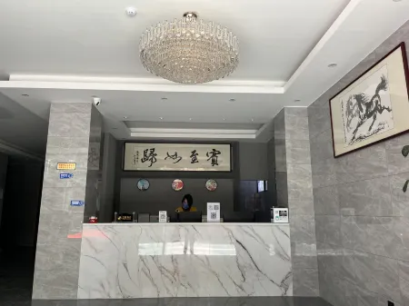 Haotian Hotel Отели рядом с достопримечательностью «Fengyuzhen»