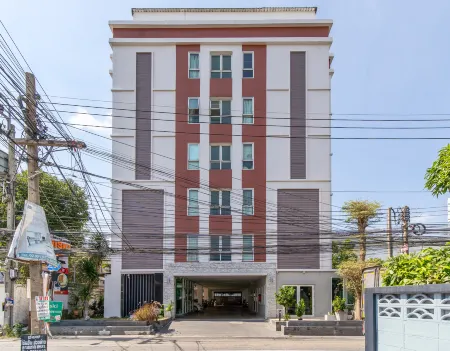 Riski Residence Ngamwongwan Отели рядом с достопримечательностью «The Key Prachachuen»