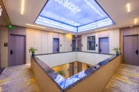 Huayi Hotel (Lanzhou Wanda Plaza RT-Mart)