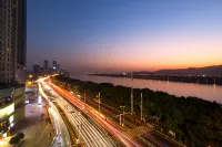 โรงแรมเฮย์ เฮสเซนลี - ที่มีที่จอดรถ