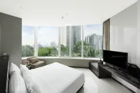 Grande Centre Point Hotel Terminal 21 Hotels near Unity Thai Language School