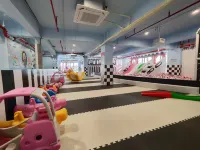 Genji Business Hotel (Wuhua County People's Government Branch)