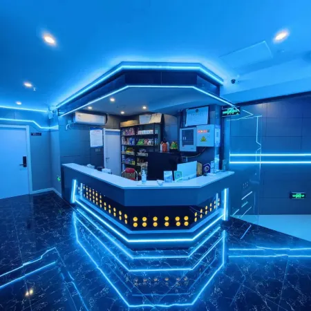 Yancheng Night Owl E-sports Movie Cafe Homestay