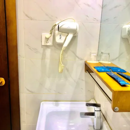Jinxing Hotel (Harbin Railway Station) Отели рядом с достопримечательностью «Железнодорожный вокзал Харбин»