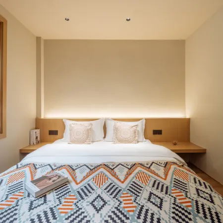 Floral Hotel  · Pan'an chujianshanshe hotel