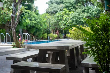 รูปภาพของที่พักสัตหีบ มันตราการ์เดนท์รีสอร์ท