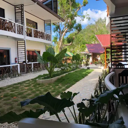 Hotel Oasis Port Barton