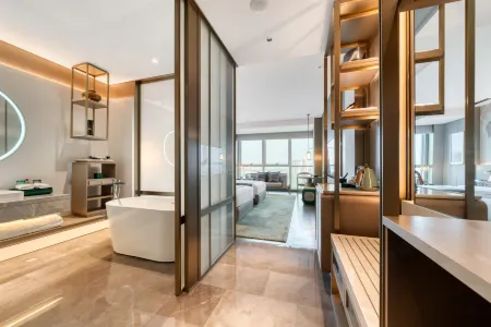 Recluse Taishan Hotel Отели рядом с достопримечательностью «Taishan University Sports Science Department»