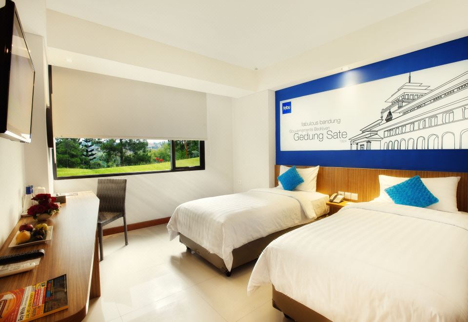 Fabu Hotel Bandung - Housity