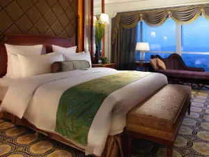 Star Lake Hotel