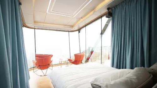 Wanchang Mountain Scenic Area Hotels in Chongyi County