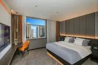 โรงแรมหรูอีนอค เปาโถว (สาขา วานด้าพลาซ่า)