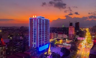Bokewan Light Luxury Room (Jieyang Qiaonan Stainless Steel Center)
