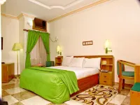 Valencia Hotels