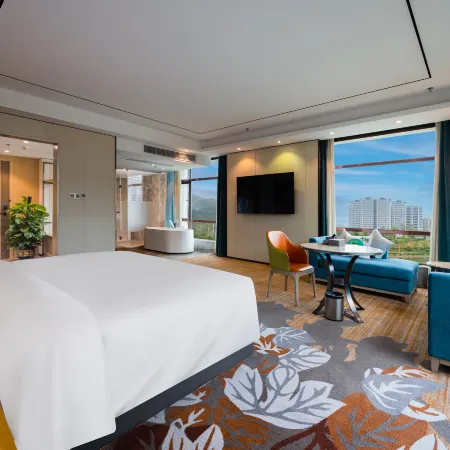 Quannan Yangminghua International Garden Hotel