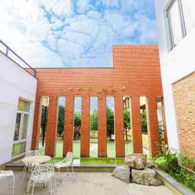 龍隱湖花澗堂酒店 Hotel Exterior