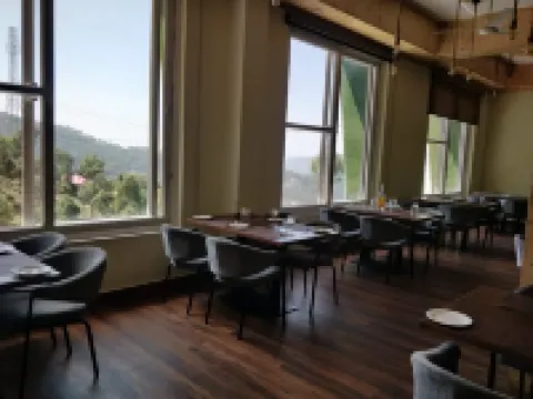 Hotel le Halcyon Kasauli