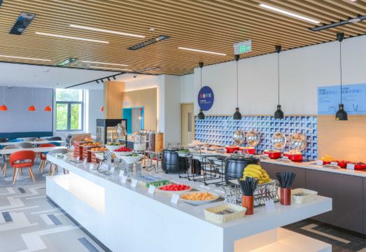 홀리데이 인 익스프레스 상하이 푸동 에어포트 외관