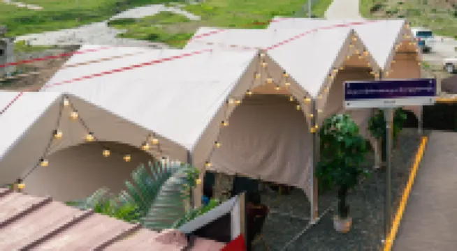 四郎民族大酒店