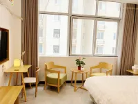 Linquan Guojin Hotel (Linquan Passenger Transport Center)