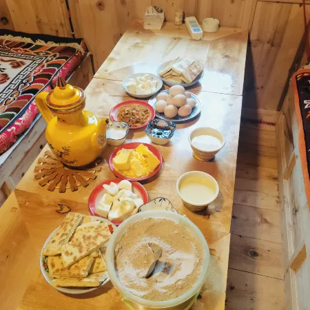Kangding Huaxiang Siyizhijia Homestay