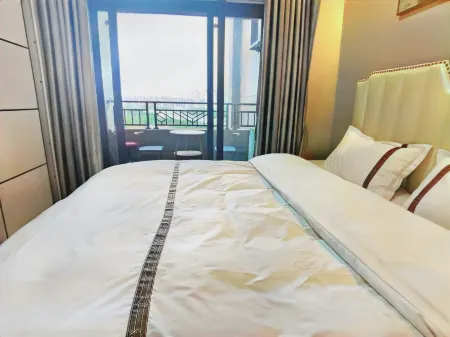 Lian Ying Apartment (Jiafu Shangjiang Zunpin Store)