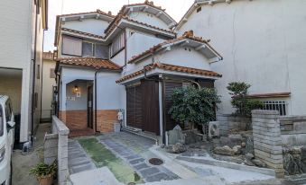 KIX House Waraku III: 5BR Roomshare/Vacation Home Near Kansai Airport