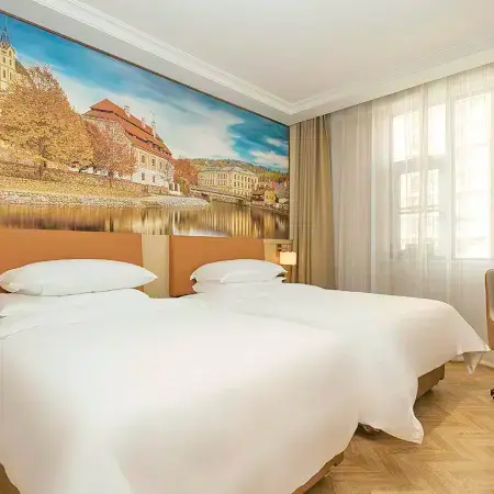 Vienna Hotel（5.0 Minquan High-speed Railway Station Hotel）