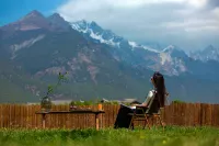 MountainTrip•Lijiang Snow Mountain Ranch Luxury Resort Hotel Hotels in Yulong