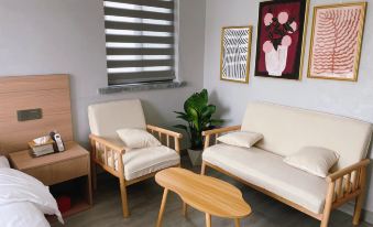 Qihai Coast B&B (Banbianshan Branch)
